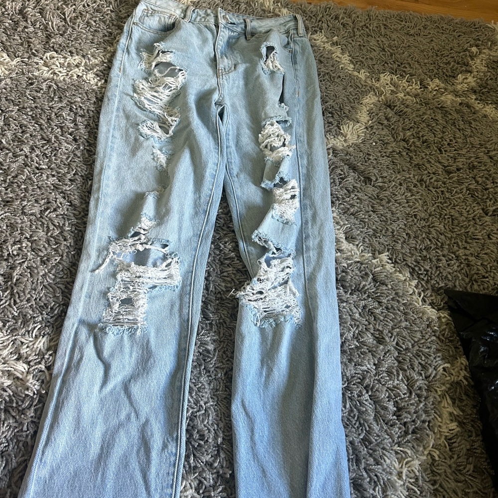 Pacsun ripped mom jeans light wash